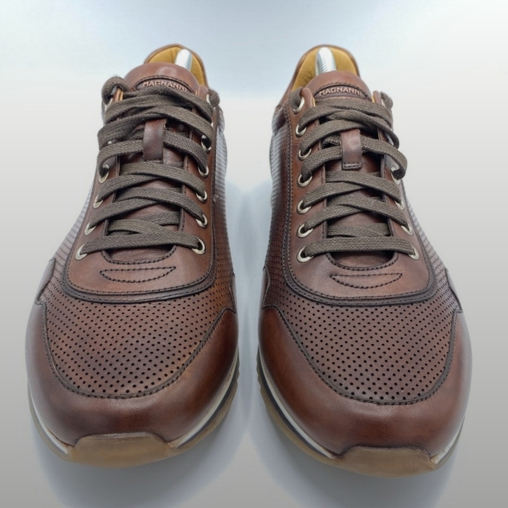 Magnanni casual lace up shoes 9.5